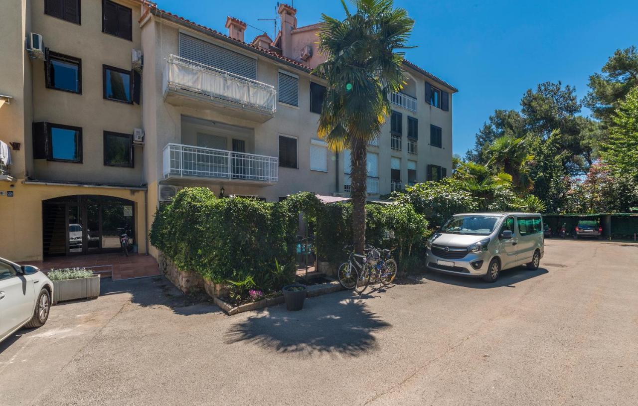 Just Renovated Stylish 2 Bedrooms Apartment Only A Few Steps From The Beach! Novigrad Istria 외부 사진
